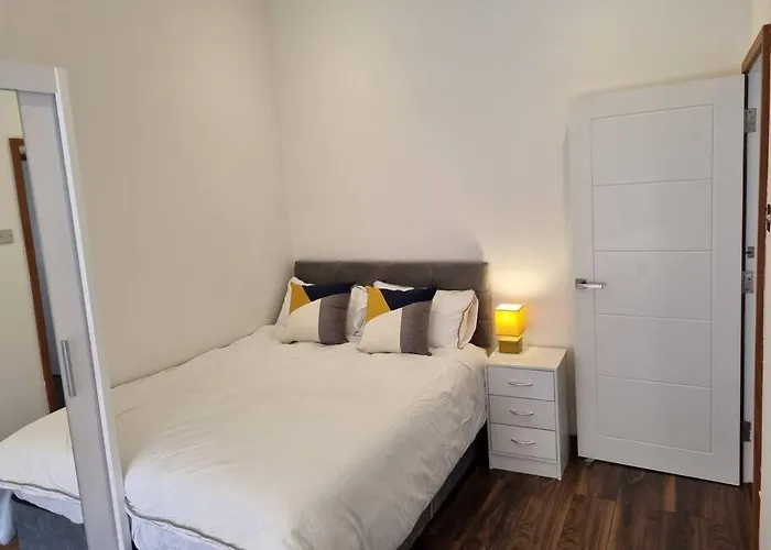 Modern And Spacious Two Bedroom Apartment
